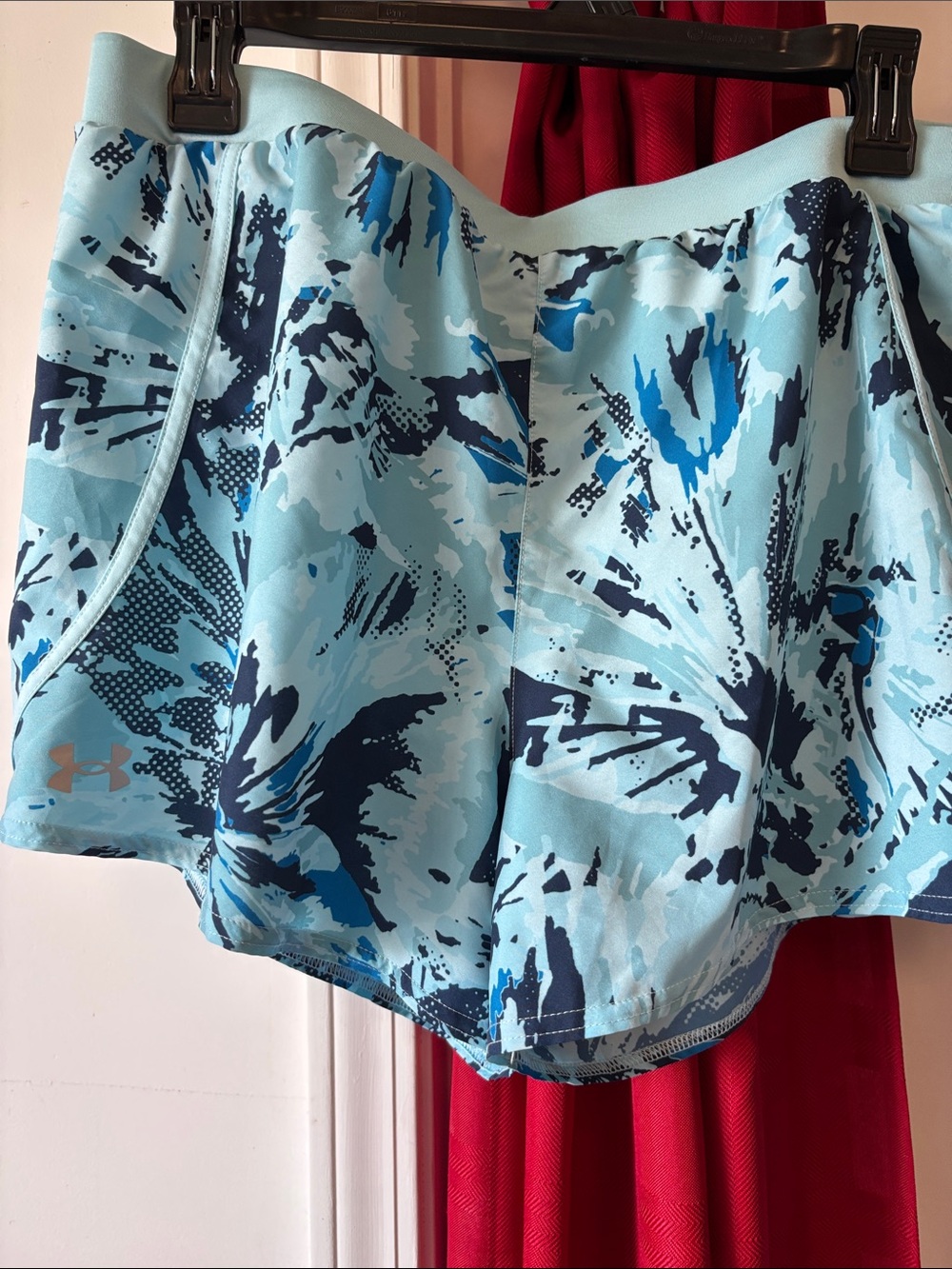 Under Armour Light Blue Navy Abstract Print Athletic Skort